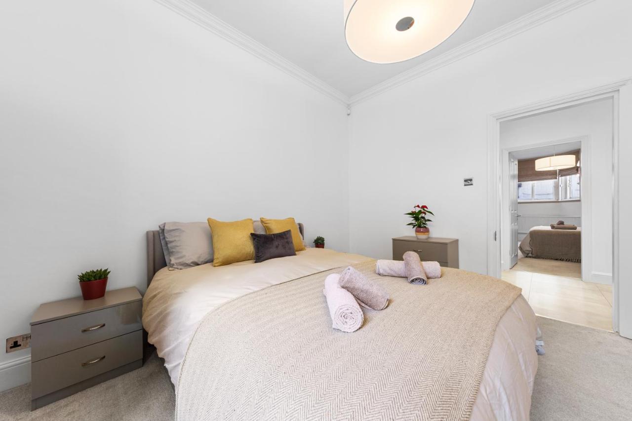 Apartamento Harrods 2 Bed Lux Flat W/Patio Londres Exterior foto